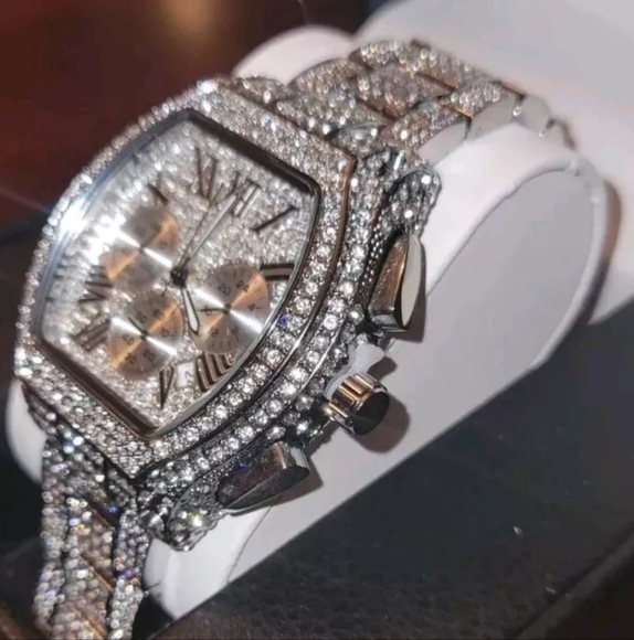 Mens Fully Covered Ice Silverplated Simulated  Diamond Quartz Movement Watch - Picture 9 of 10